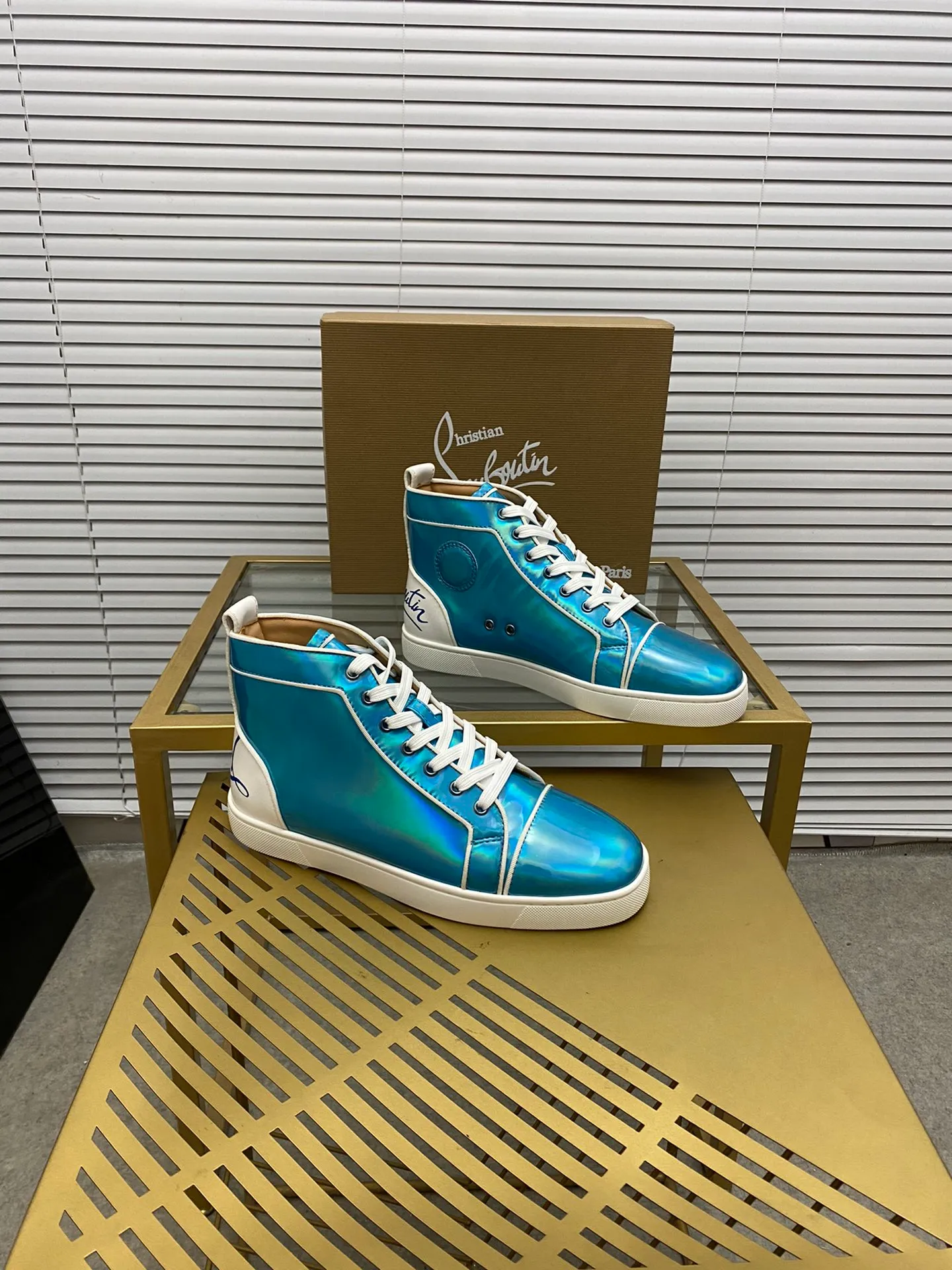 (Customized model) Ex-factory price is 560. christian louboutin (CL red sole shoes) counter series, casual sneakers for couples 📢 📢 📢 Exclusive hot style release 🎈🎈💪 Movable latex feet 👻 Finished outsole line [Proud] 😝Female 35-40# Male 38#-46, global supply😝 [Top version]: Original imported genuine leather upper, top original leather lining, original molded TPU outsole, original 1:1 detail processing, original shoe last,
